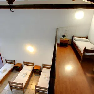 Albergue Marina 