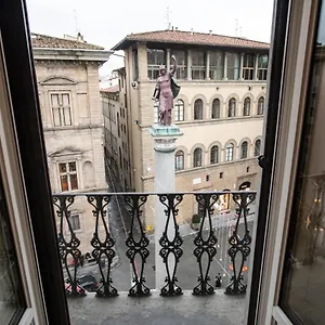 Tornabuoni View Florencja
