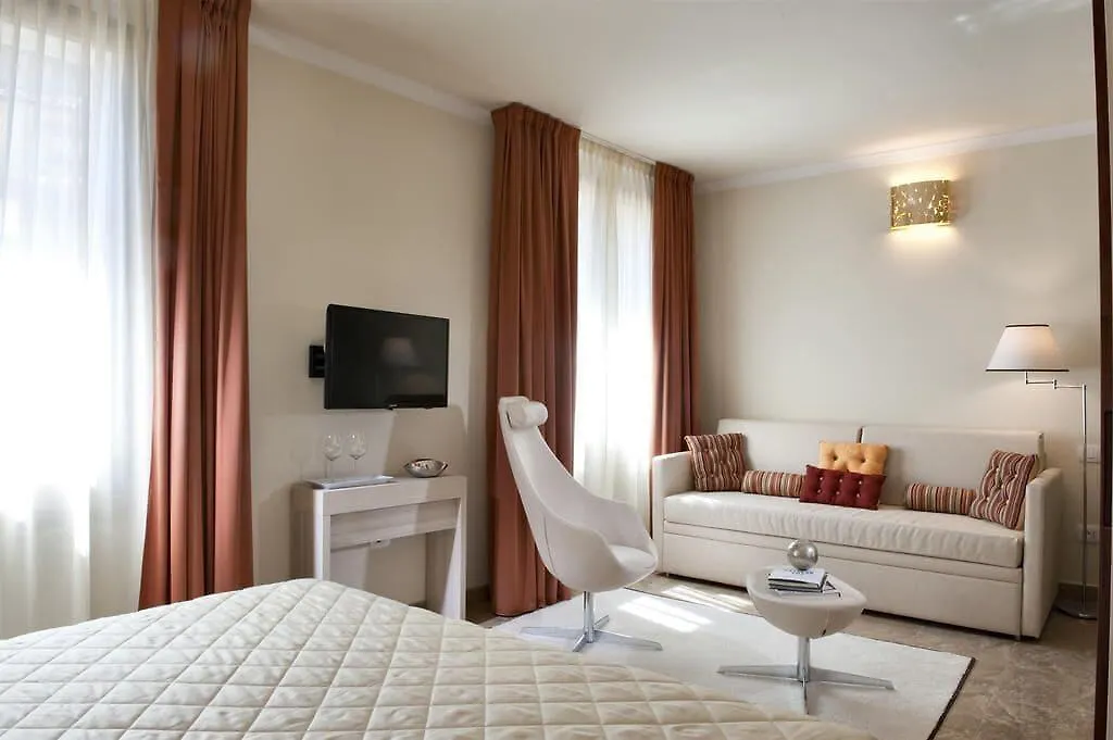 ***  Hotel della Signoria Firenze Italia